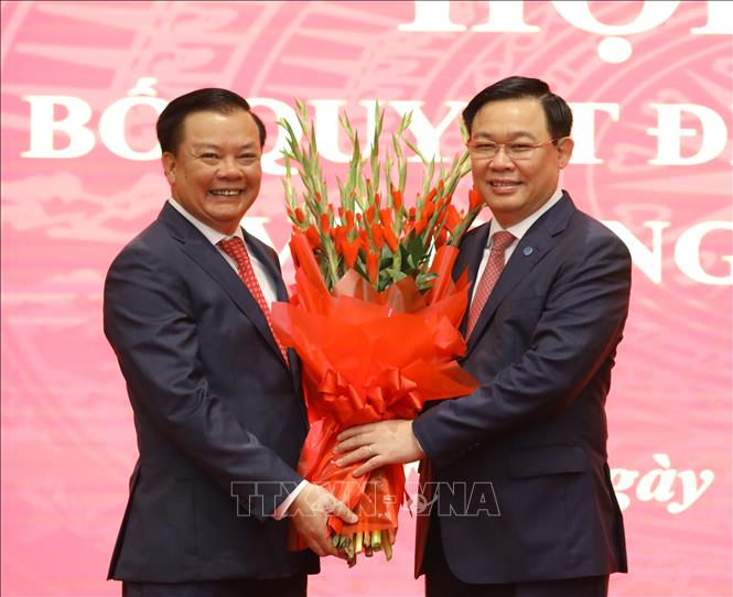 Bộ Chính trị phân công đồng chí Đinh Tiến Dũng làm Bí thư Thành ủy Hà Nội